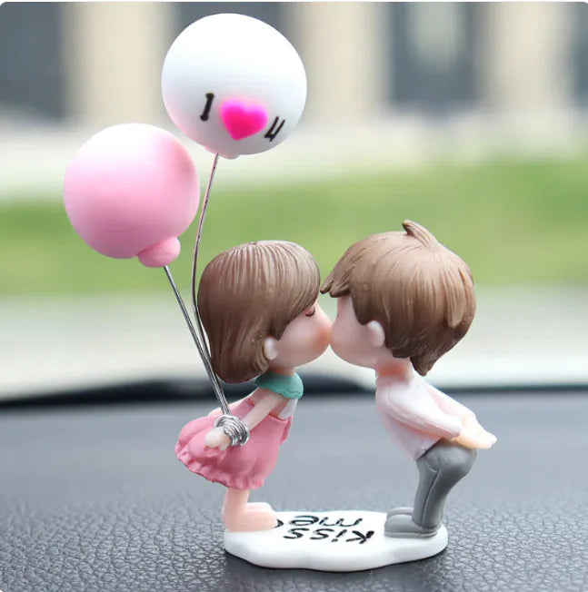 Car Couple Decorative Figures