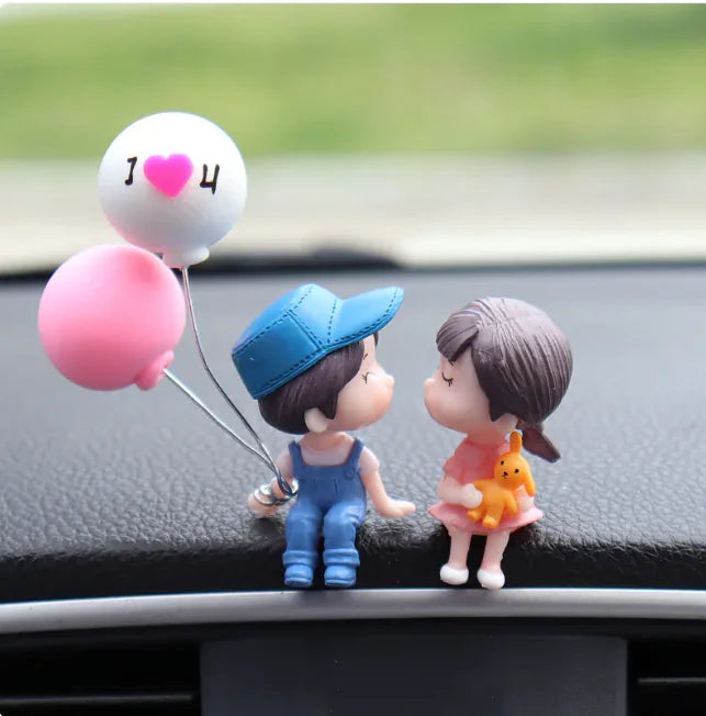 Car Couple Decorative Figures