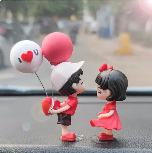 Car Couple Decorative Figures